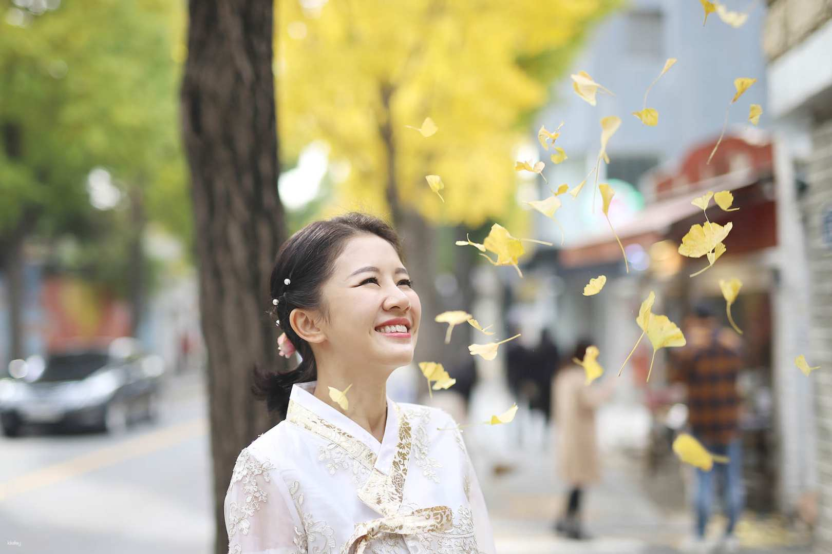 Korea Hanbok Photo Shoot in Gyeongbokgung Palace | Seoul - Photo 1 of 10